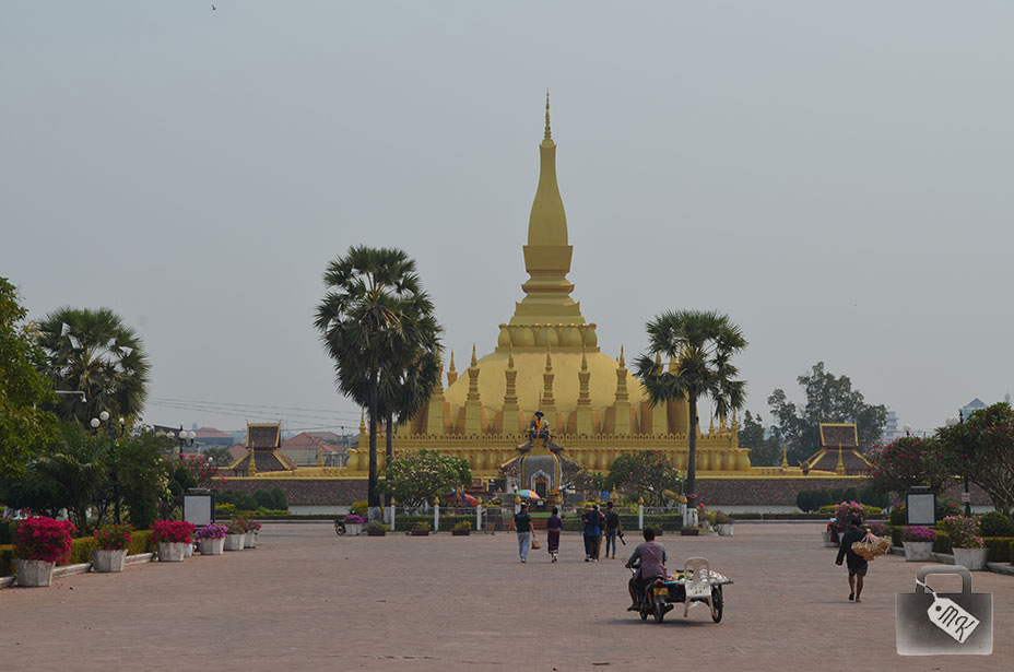 That Luang Stupa, Wientian, Laos.